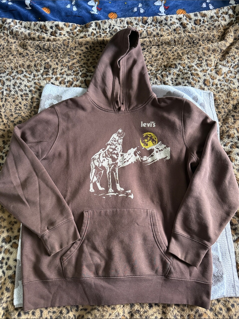Levi's Brown Wolf Graphic Hoodie with Yellow Moon Accent